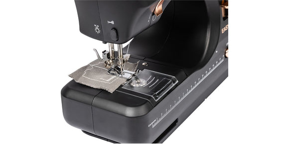 EASYmaxx Kompakt-Nähmaschine mit 12 Sticharten eingebautes Nählicht Zubehör